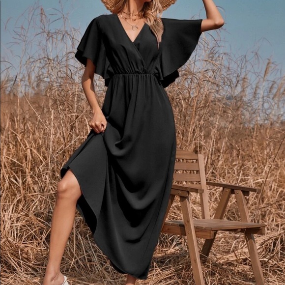 Dresses & Skirts - Boho butterfly sleeve A line dress